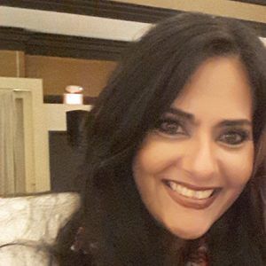 Meet your Posher, Iris